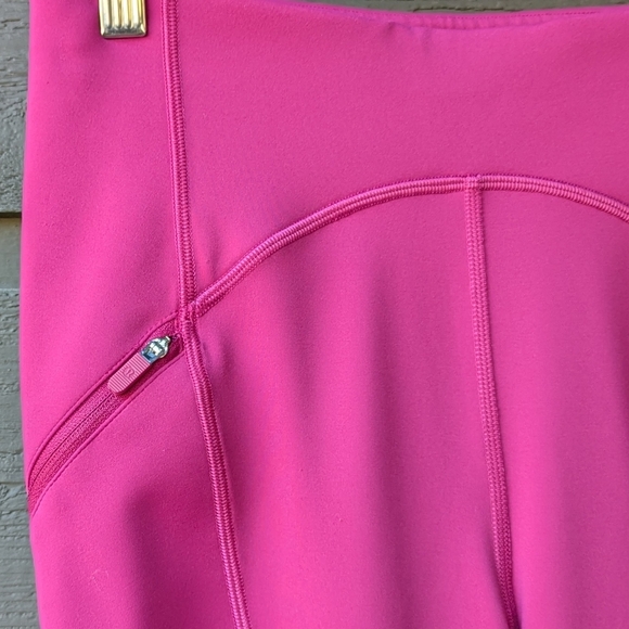 Lululemon Rain Repellent High-Rise Running Tight 28" Wild Berry Size 6 - Picture 3 of 9